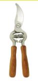Gardeners Bypass pruner